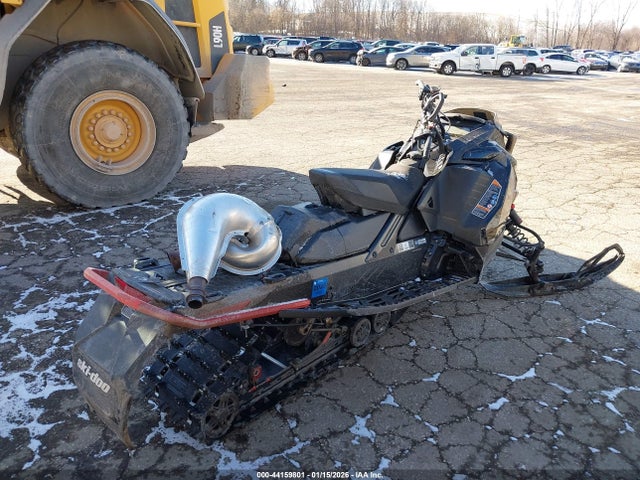Skidoo Renegade Adrenaline 2023 YH2SULPW6PR000257 Image 4