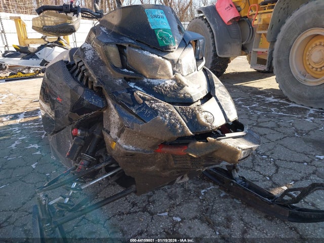Skidoo Renegade Adrenaline 2023 YH2SULPW6PR000257 Image 6
