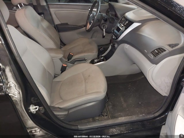 KMHCU5AE8FU233016 Hyundai Accent Sport
