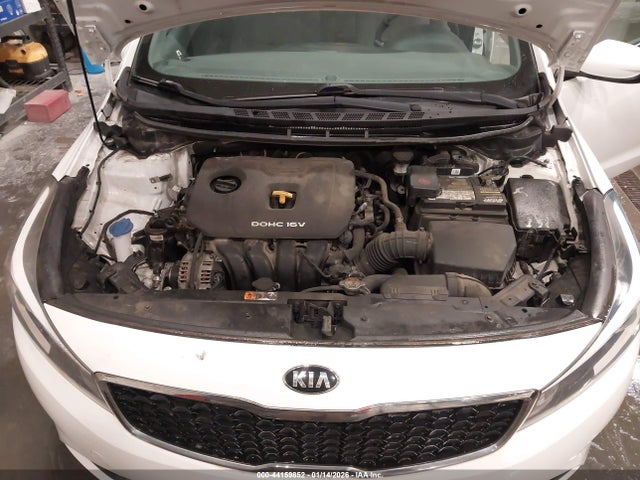 KIA FORTE LX 2017 3KPFK4A79HE045660 Image 10