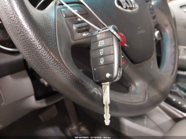 KIA FORTE LX 2017 3KPFK4A79HE045660 Image 11