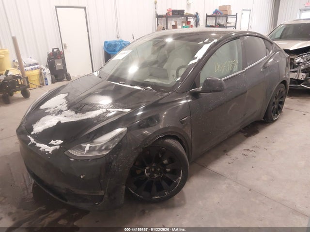 2021 TESLA MODEL Y 5YJYGAEEXMF294734 Photo 1