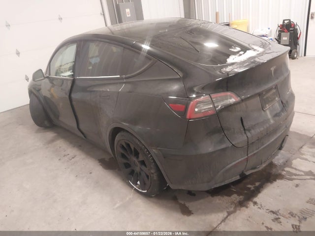 2021 TESLA MODEL Y 5YJYGAEEXMF294734 Photo 2