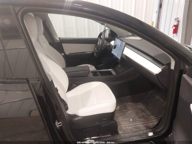 2021 TESLA MODEL Y 5YJYGAEEXMF294734 Photo 4