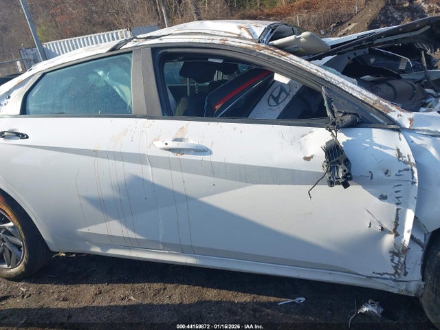 44159872 :رقم المزاد ، KMHLM4DG7RU688368 vin ، 2024 Hyundai Elantra Sel مزاد بيع