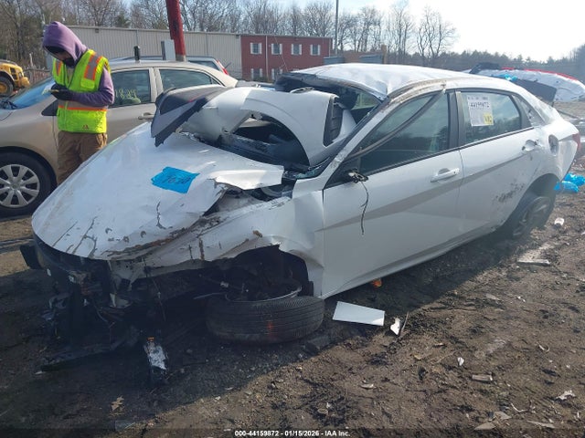 44159872 :رقم المزاد ، KMHLM4DG7RU688368 vin ، 2024 Hyundai Elantra Sel مزاد بيع