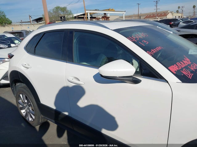 3MVDMBDL9NM458421 Mazda Cx-30 Premium
