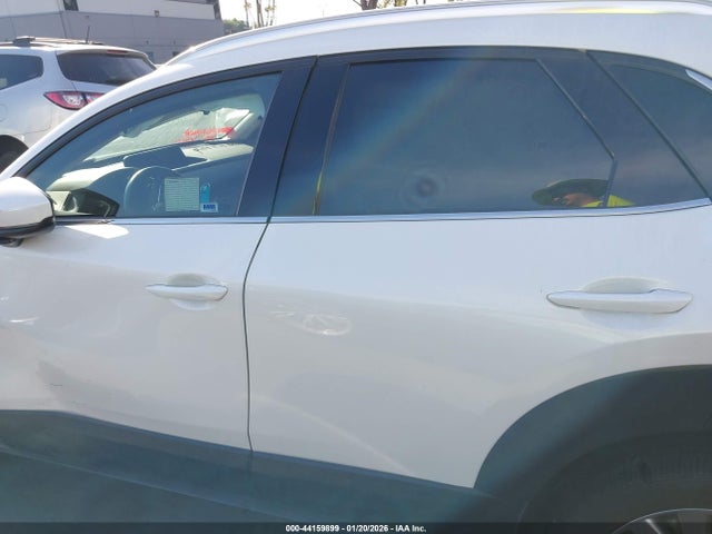 3MVDMBDL9NM458421 Mazda Cx-30 Premium