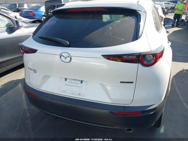 3MVDMBDL9NM458421 Mazda Cx-30 Premium