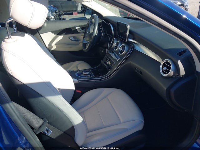 55SWF4JB6HU199163 Mercedes-Benz C 300