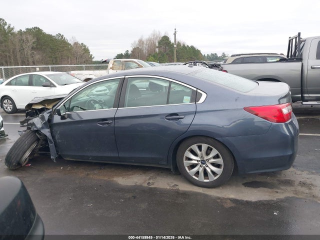 2015 Subaru Legacy 2.5i Premium მანქანა იყიდება აუქციონზე, vin: 4S3BNAC62F3065178, აუქციონის ნომერი: 44159949