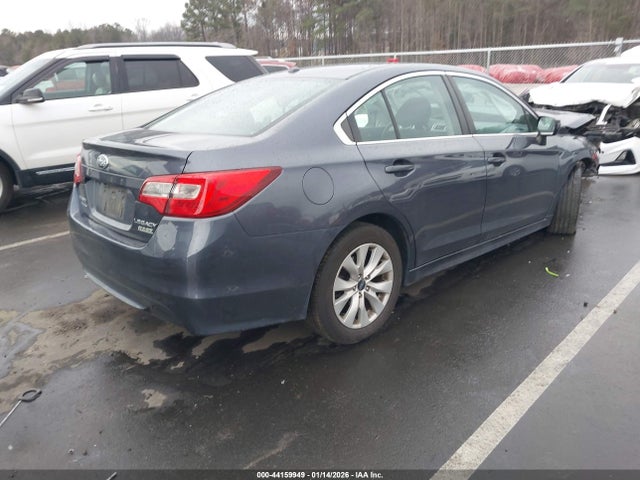2015 Subaru Legacy 2.5i Premium მანქანა იყიდება აუქციონზე, vin: 4S3BNAC62F3065178, აუქციონის ნომერი: 44159949