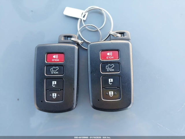 Toyota Rav4 Xle 2017 JTMRFREV7HJ715975 Image 11