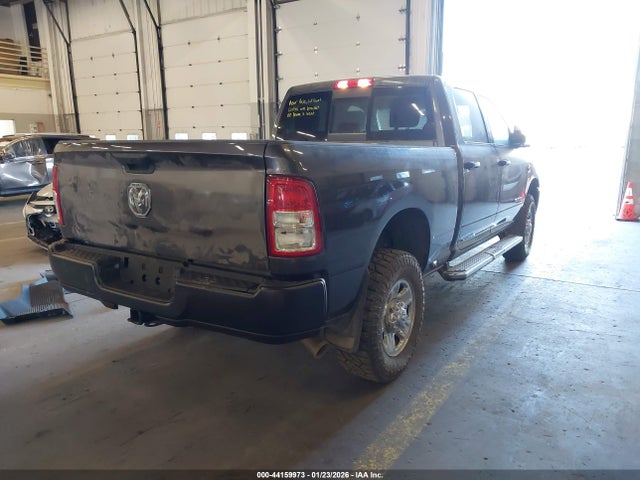 3C6UR5CL5MG654317 RAM 2500 Tradesman 4x4 6&#039;4 Box