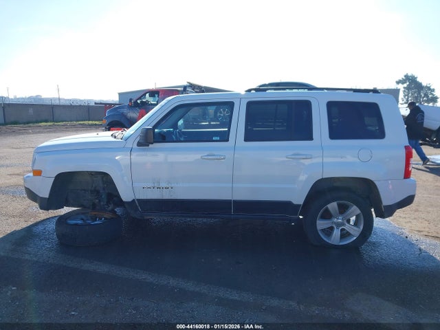 Jeep Patriot Latitude 2016 1C4NJPFA8GD795992 Image 14