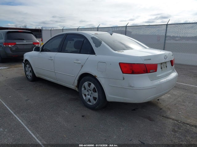 2010 HYUNDAI SONATA 5NPET4AC7AH589520 Photo 2