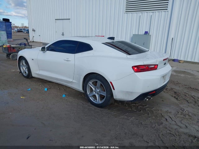 2018 CHEVROLET CAMARO 1G1FD1RSXJ0156744 Photo 2
