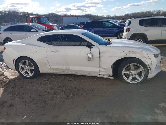 2018 CHEVROLET CAMARO 1G1FD1RSXJ0156744 Photo 5