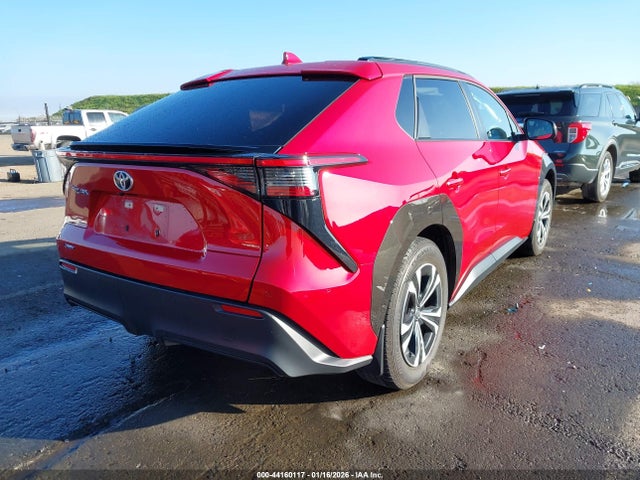 Toyota BZ4X XLE 2024 JTMAAAAA4RA046792 Image 4