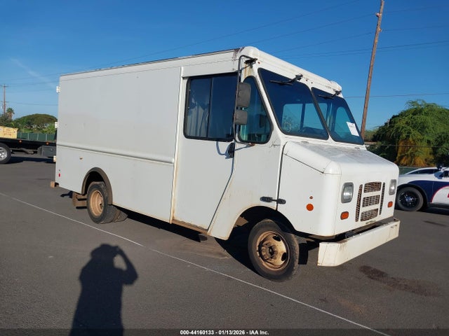 2018 1FC3E3K65JDC36719 main image