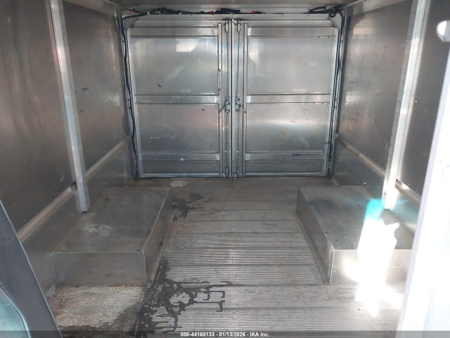 Ford E-350 Stripped 2018 1FC3E3K65JDC36719 Image 7