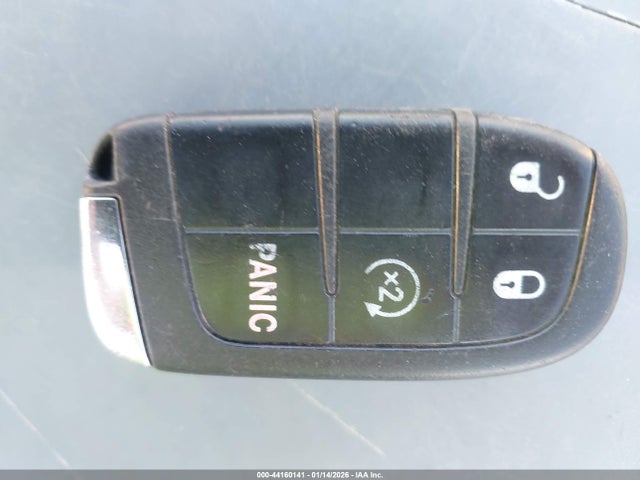 ZACCJABT3FPB86837 Jeep Renegade Latitude