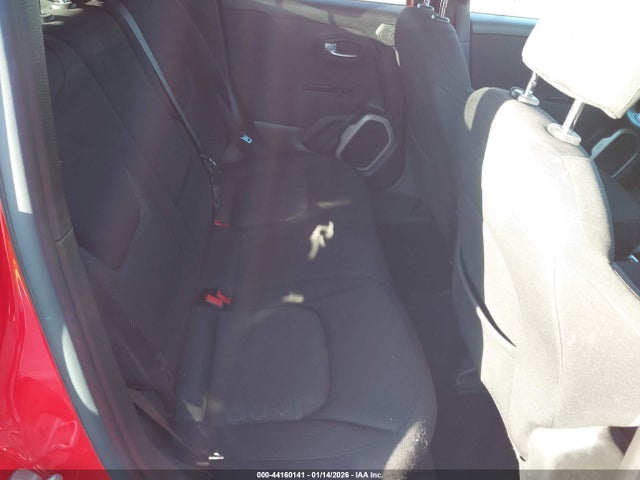 ZACCJABT3FPB86837 Jeep Renegade Latitude