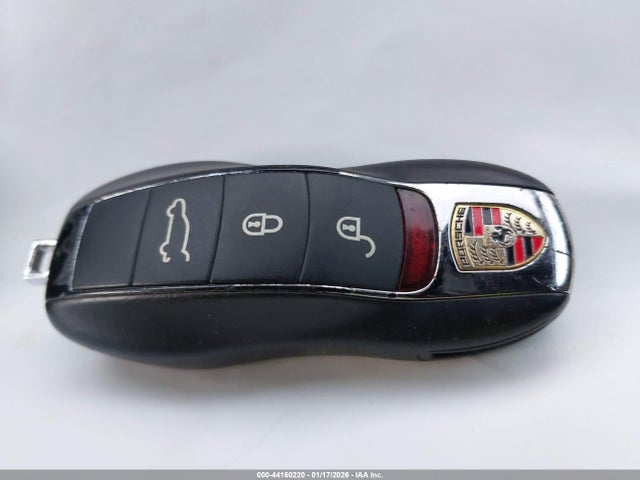 2018 PORSCHE MACAN WP1AA2A50JLB00606 Photo 10