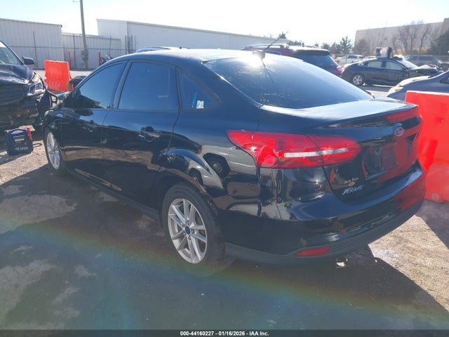 2017 FORD FOCUS 1FADP3F21HL245106 Photo 2