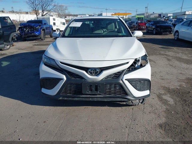 4T1T11BK5NU052346 Toyota Camry Se Awd