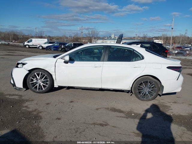 4T1T11BK5NU052346 Toyota Camry Se Awd