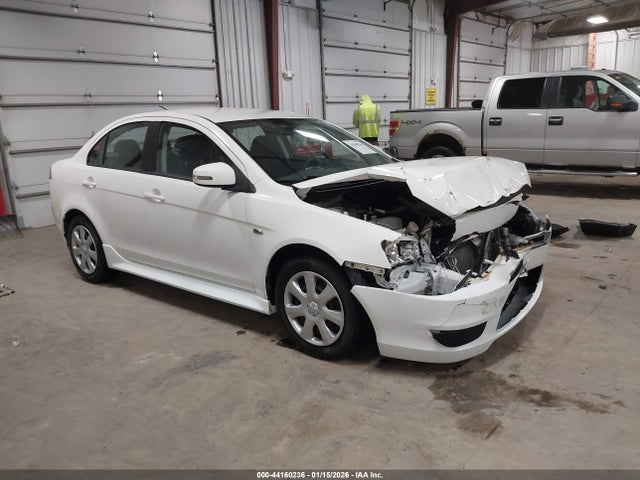 2015 MITSUBISHI LANCER JA32U2FU8FU021469 Photo 0