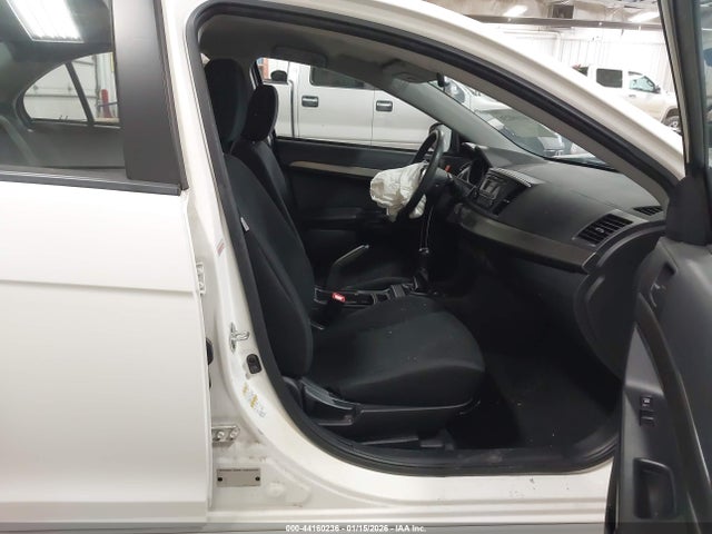 2015 MITSUBISHI LANCER JA32U2FU8FU021469 Photo 4