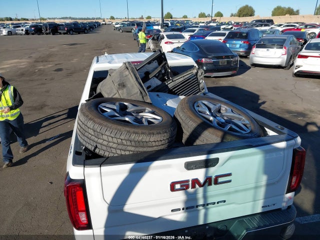 3GTUUDED8PG175711 GMC Sierra 1500 4wd Short Box Slt