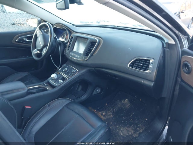 1C3CCCEG1FN540257 Chrysler 200 C