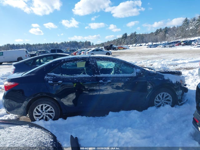 2T1BURHE8JC020618 Toyota COROLLA LE