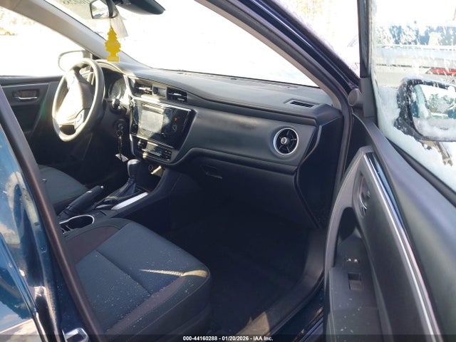 2T1BURHE8JC020618 Toyota COROLLA LE
