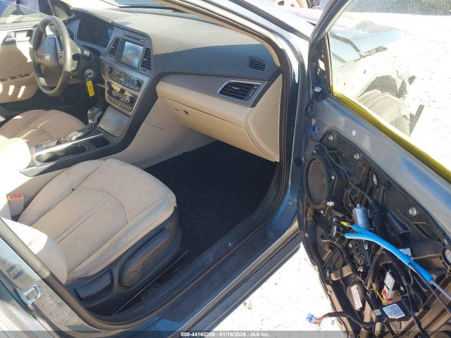 2017 Hyundai Sonata Se მანქანა იყიდება აუქციონზე, vin: 5NPE24AF0HH475396, აუქციონის ნომერი: 44160289