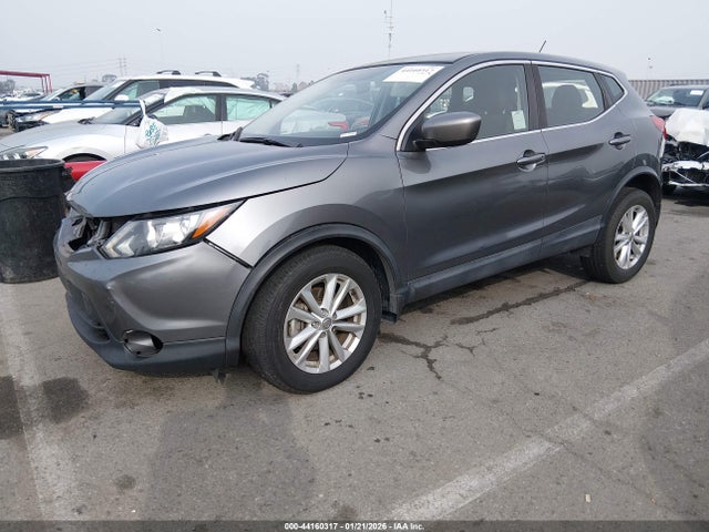 JN1BJ1CP9JW195134 Nissan Rogue Sport S