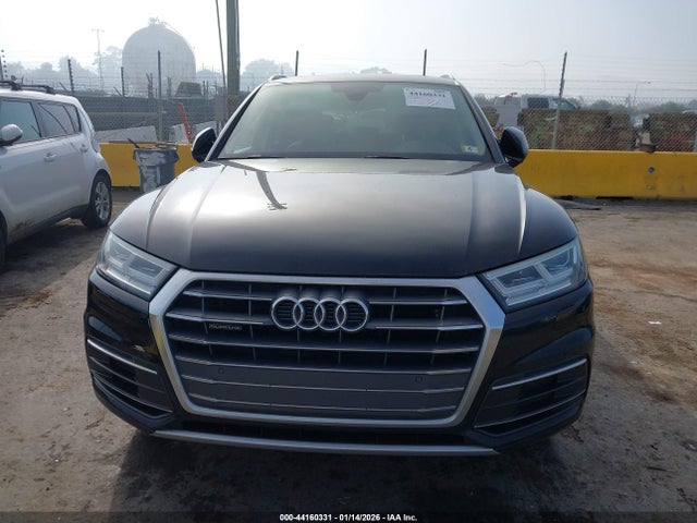 WA1BNBFY1J2022205 Audi Q5 2.0t Premium/2.0t Tech Premium