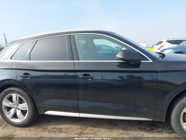 WA1BNBFY1J2022205 Audi Q5 2.0t Premium/2.0t Tech Premium