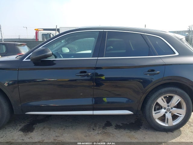 WA1BNBFY1J2022205 Audi Q5 2.0t Premium/2.0t Tech Premium