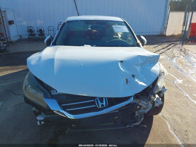 Продажа на аукционе авто 2015 Honda Accord Lx, vin: 1HGCR2F3XFA011608, номер лота: 44160339