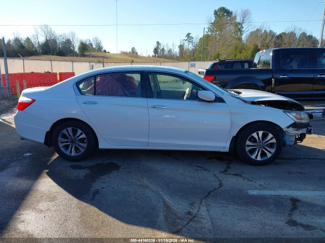 Продажа на аукционе авто 2015 Honda Accord Lx, vin: 1HGCR2F3XFA011608, номер лота: 44160339