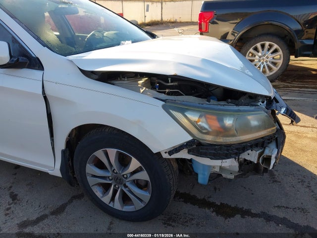 Продажа на аукционе авто 2015 Honda Accord Lx, vin: 1HGCR2F3XFA011608, номер лота: 44160339