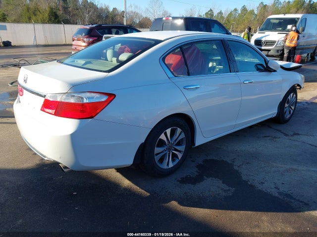 Продажа на аукционе авто 2015 Honda Accord Lx, vin: 1HGCR2F3XFA011608, номер лота: 44160339