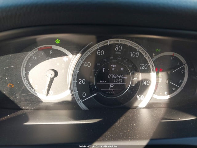 Продажа на аукционе авто 2015 Honda Accord Lx, vin: 1HGCR2F3XFA011608, номер лота: 44160339