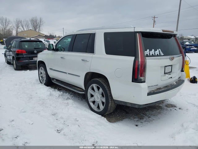 2017 CADILLAC ESCALADE 1GYS4BKJ4HR268002 Photo 2