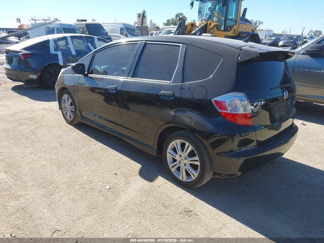 2009 HONDA FIT JHMGE88499S057450 Photo 2