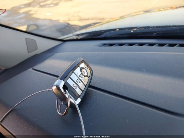 1FMJU1J87REA40087 Ford Expedition Xlt